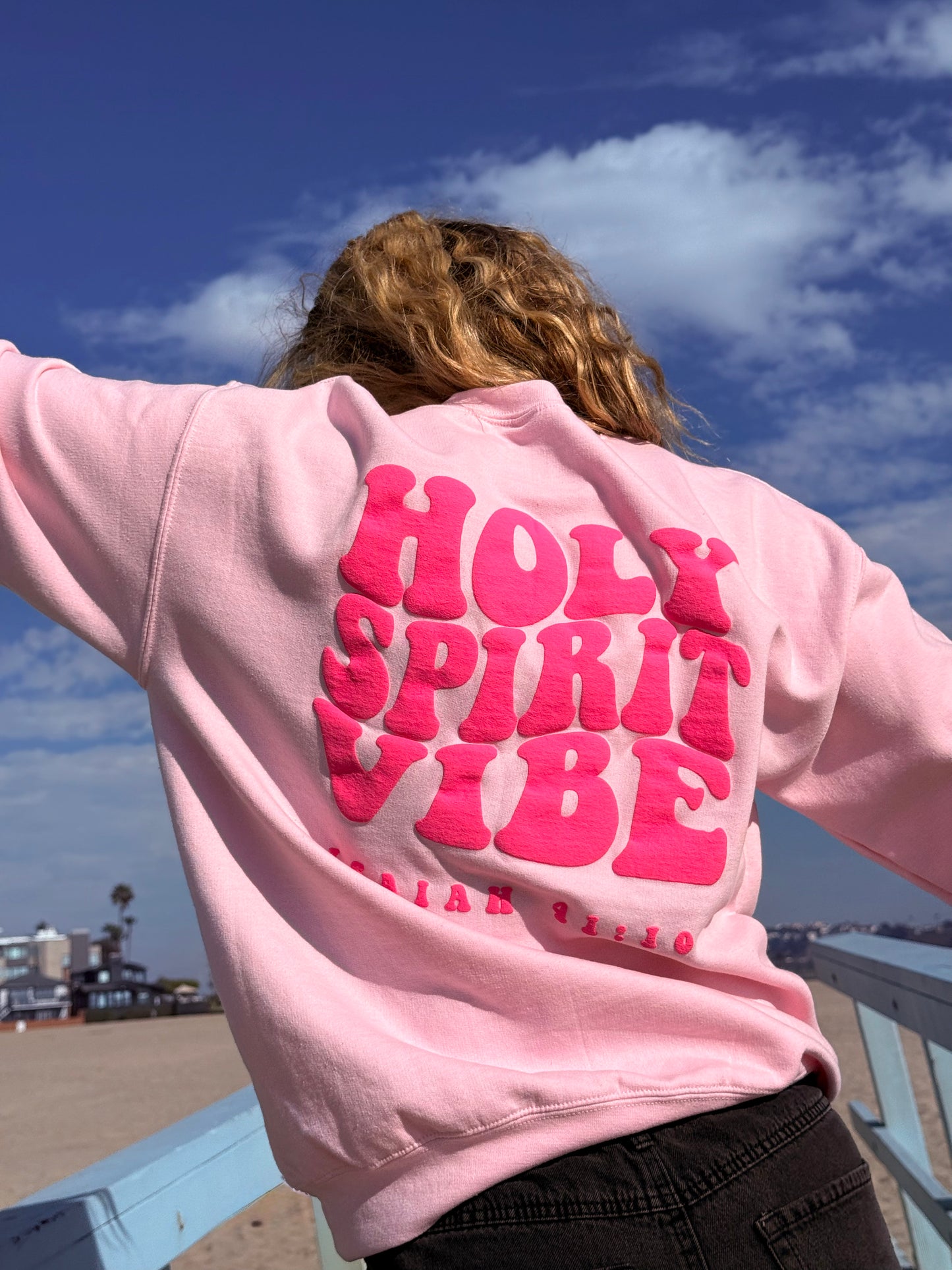 Crewneck – Faith Meets Everyday Comfort with Holy Spirit Vibe