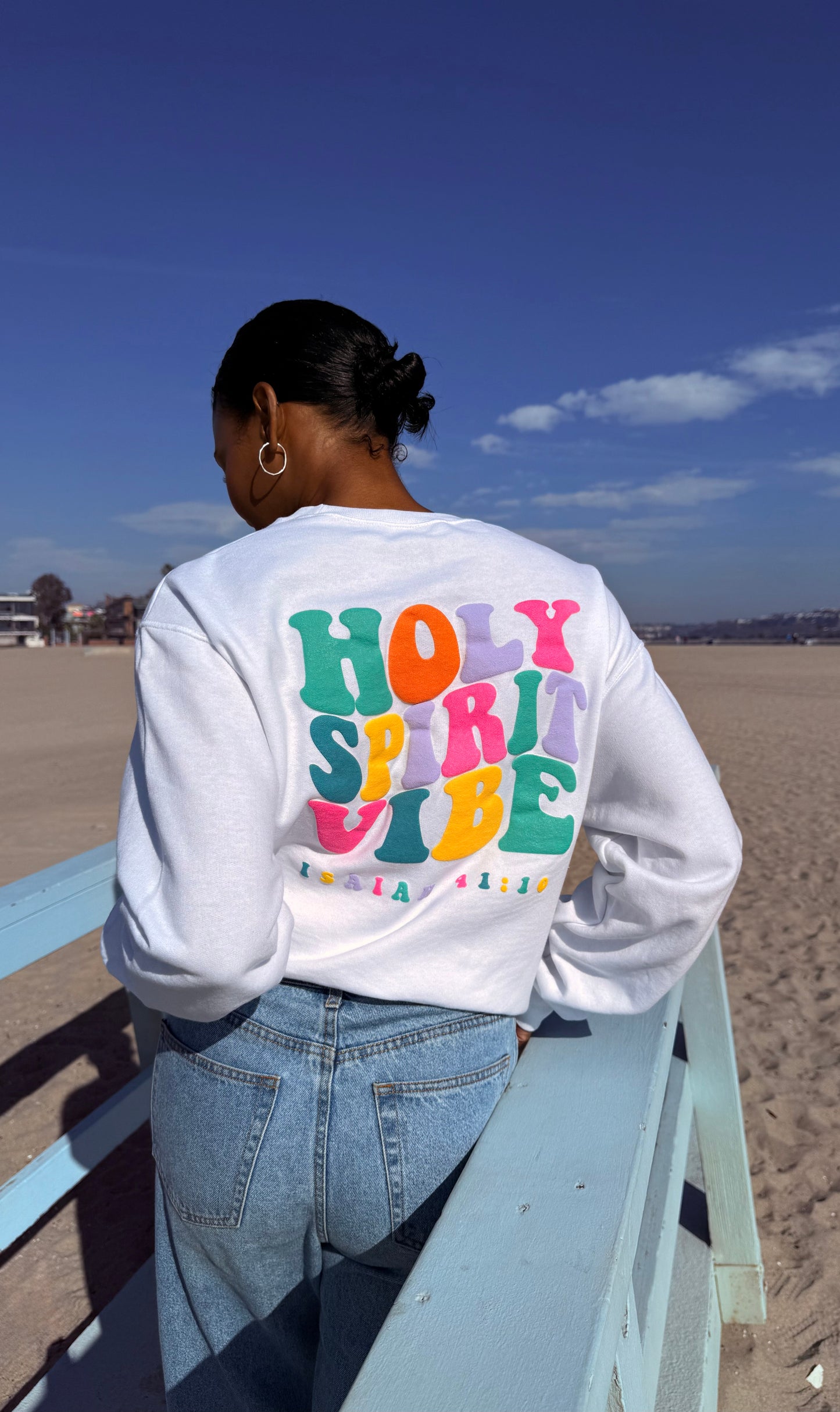 Crewneck – Faith Meets Everyday Comfort with Holy Spirit Vibe