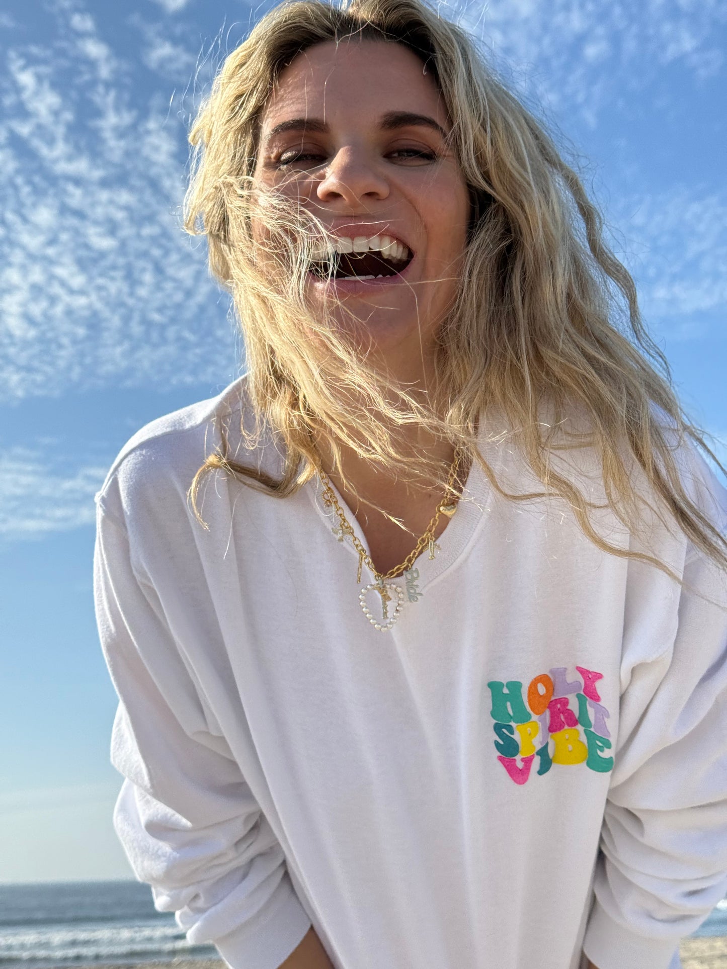 Crewneck – Faith Meets Everyday Comfort with Holy Spirit Vibe