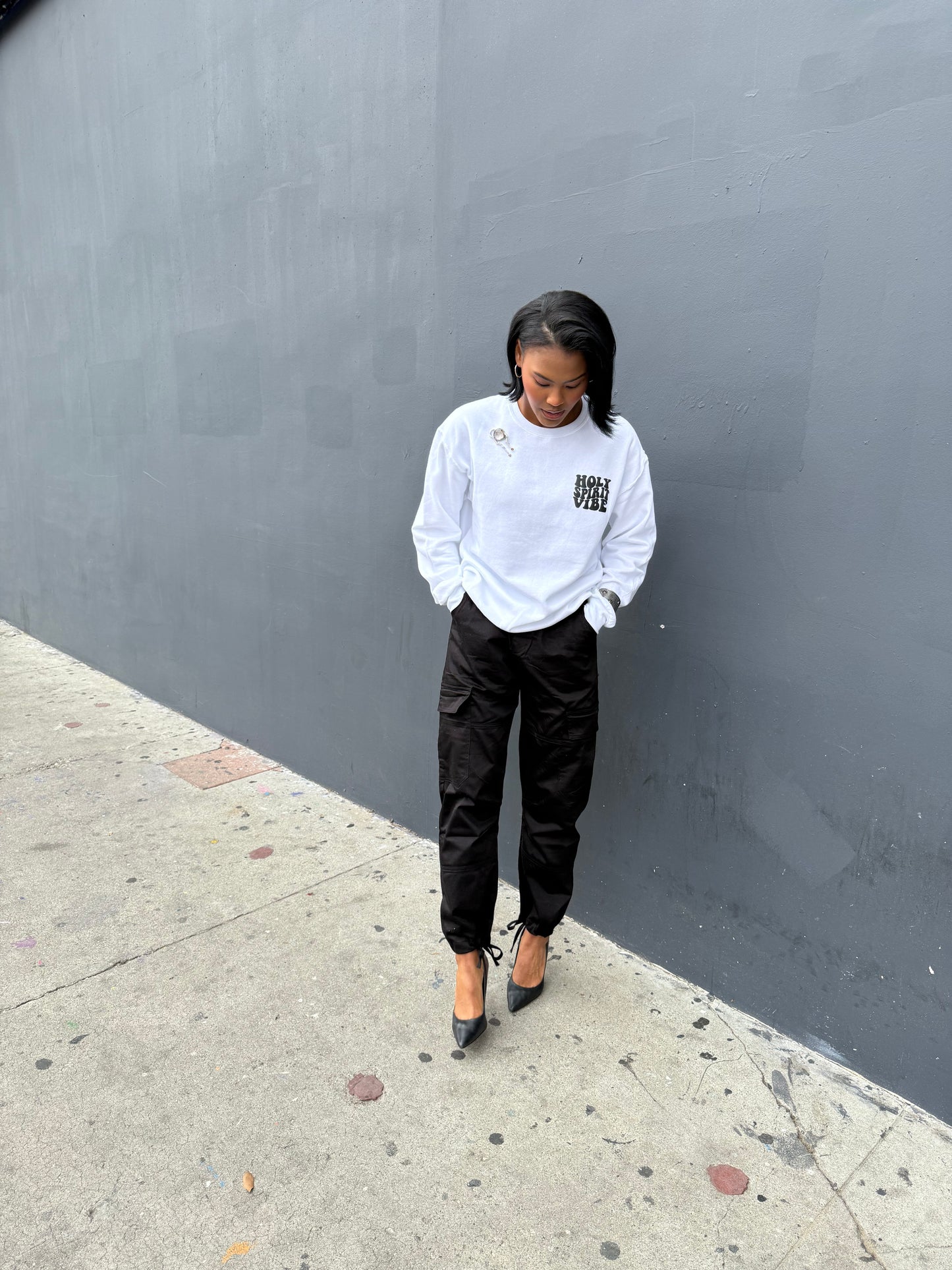 Crewneck – Faith Meets Everyday Comfort with Holy Spirit Vibe