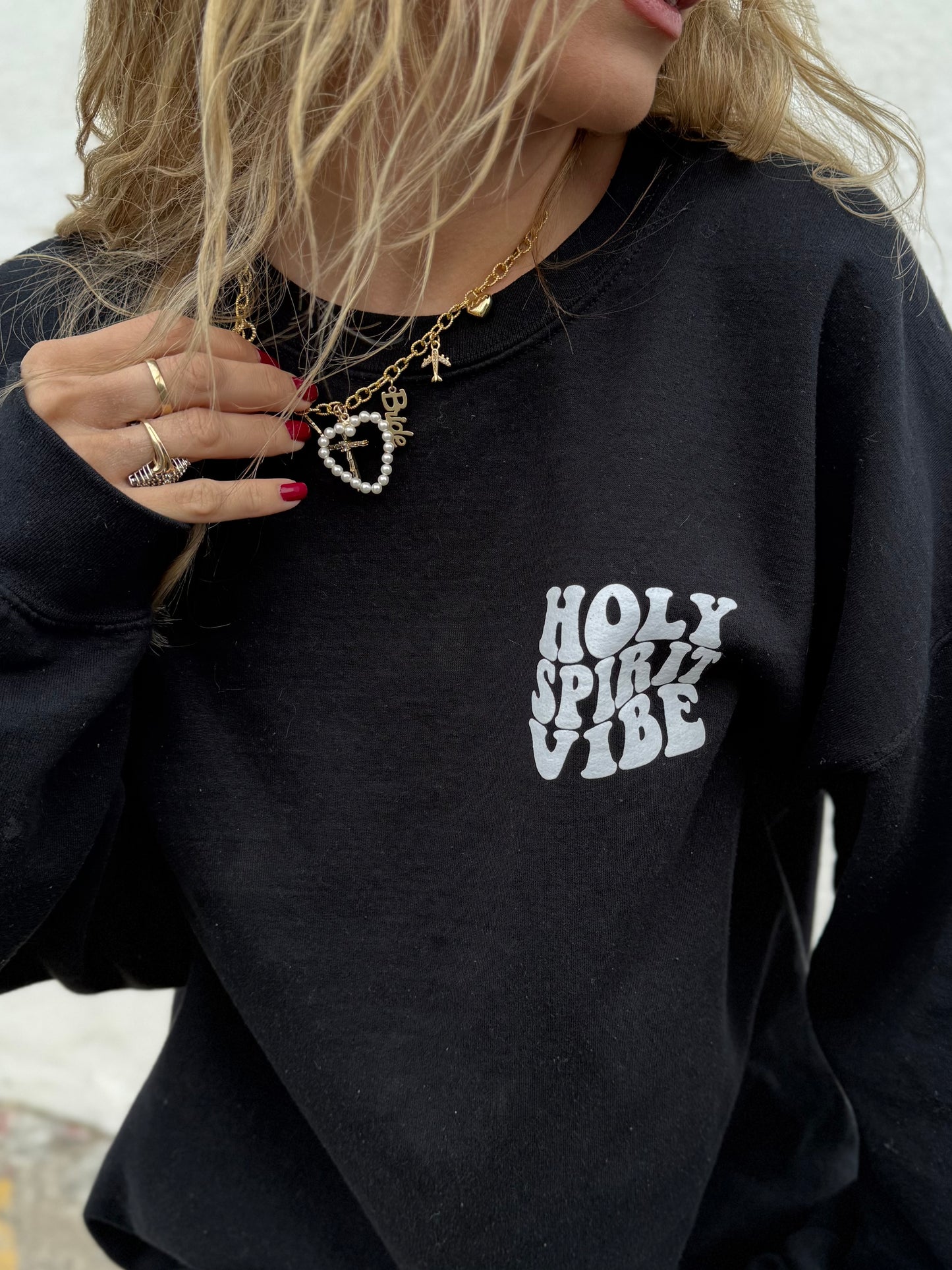 Crewneck – Faith Meets Everyday Comfort with Holy Spirit Vibe