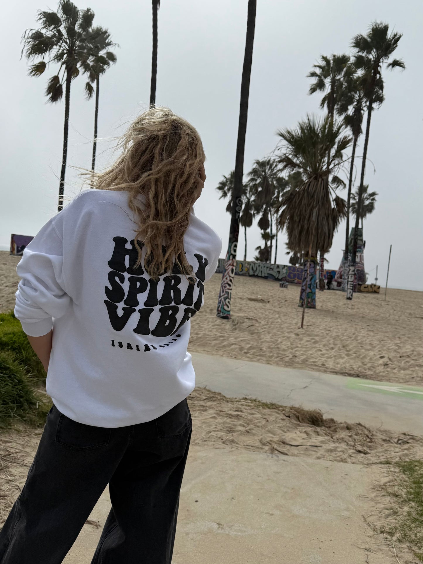 Crewneck – Faith Meets Everyday Comfort with Holy Spirit Vibe